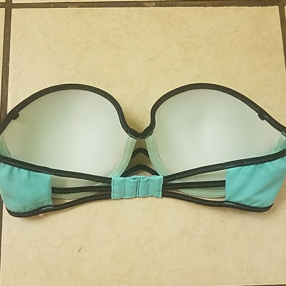 NWOT VS Strappy Bandeau Bikini Top - Picture 3 of 4